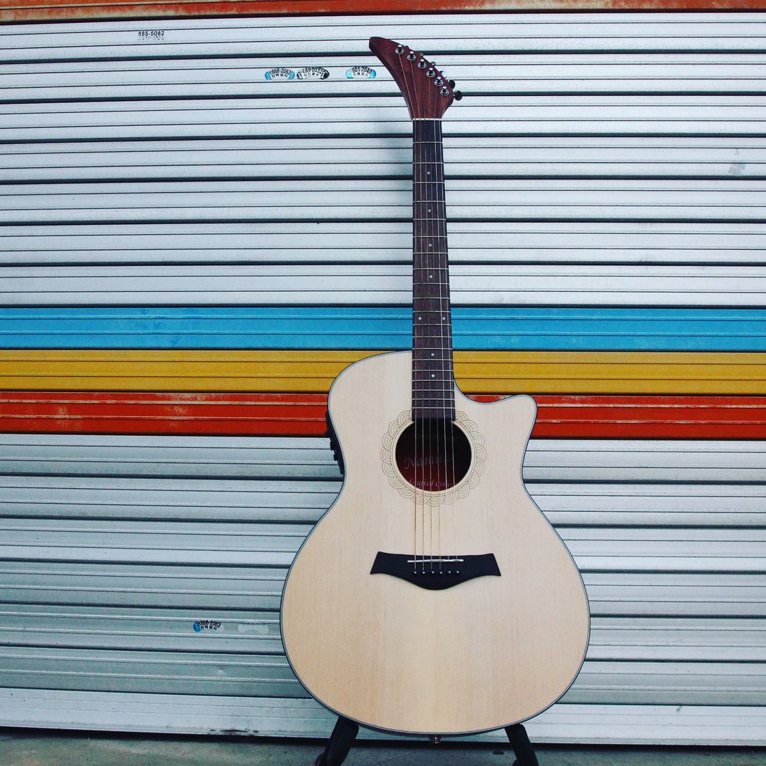 A Namuai instrument on a stand, full body
